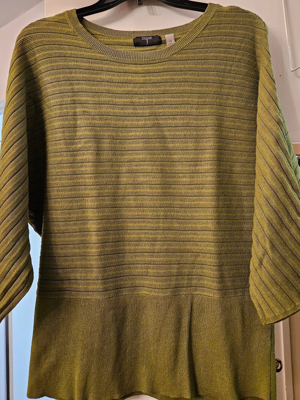 Tahari Olive Green Ribbed Knit Dolman Sleeve Sweater Size Large